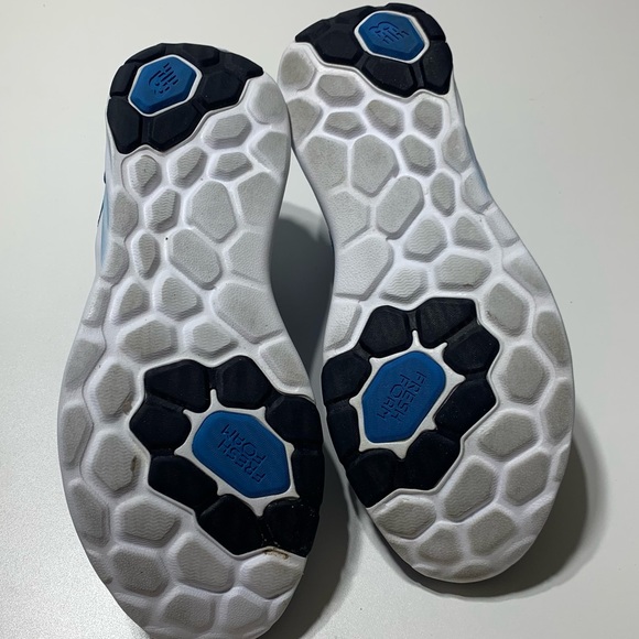 New Balance Fresh Foam Roav V2 Mens Size 9 Blue White Running / Walking - Picture 5 of 8